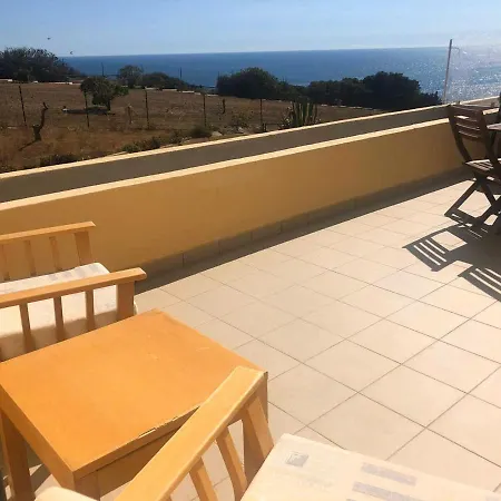 アパート One Bedroom With Sea View And Furnished Terrace At Carvoeiro カルヴォエイロ
